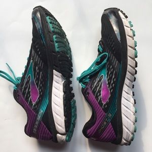 Brooks ghost 9 size 11 EUC Black Purple Teal